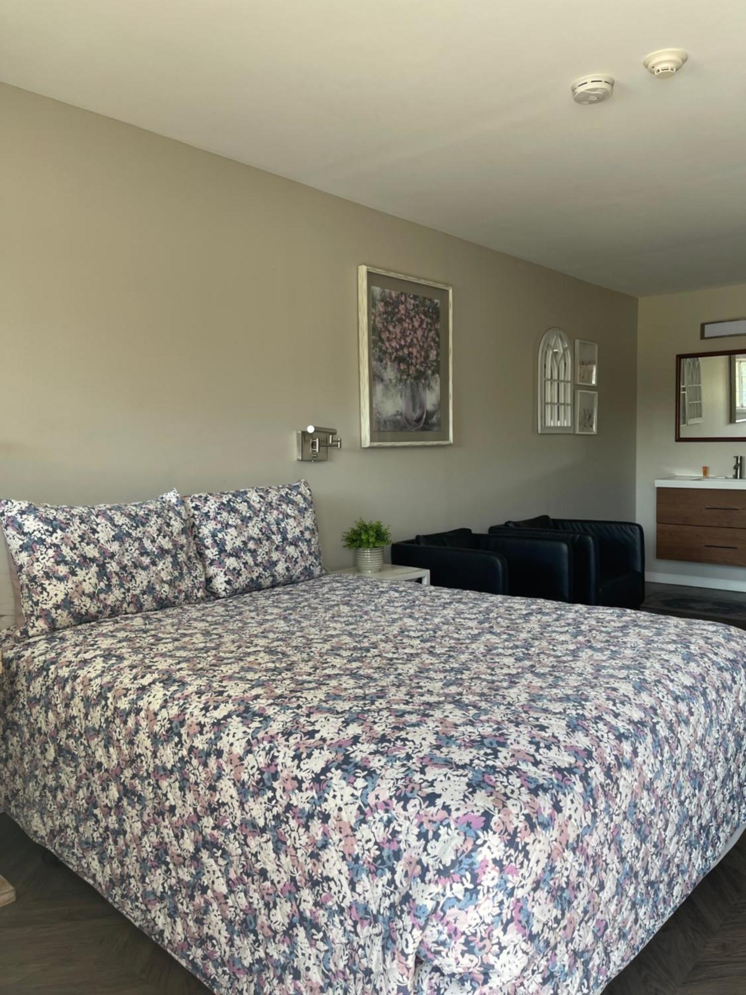 Hotel Lake Anna Glenora Екстер'єр фото