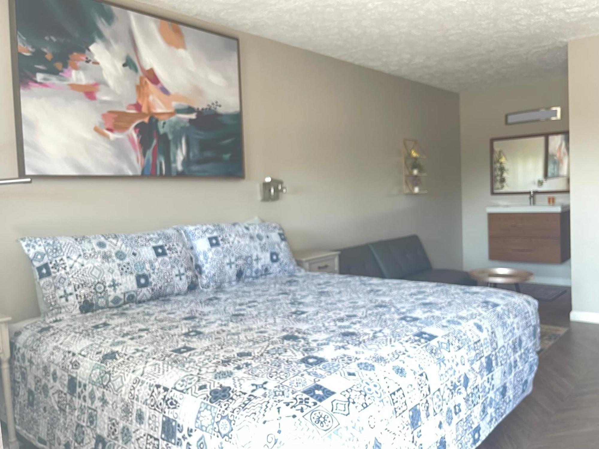 Hotel Lake Anna Glenora Екстер'єр фото
