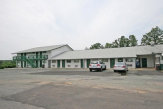Hotel Lake Anna Glenora Екстер'єр фото